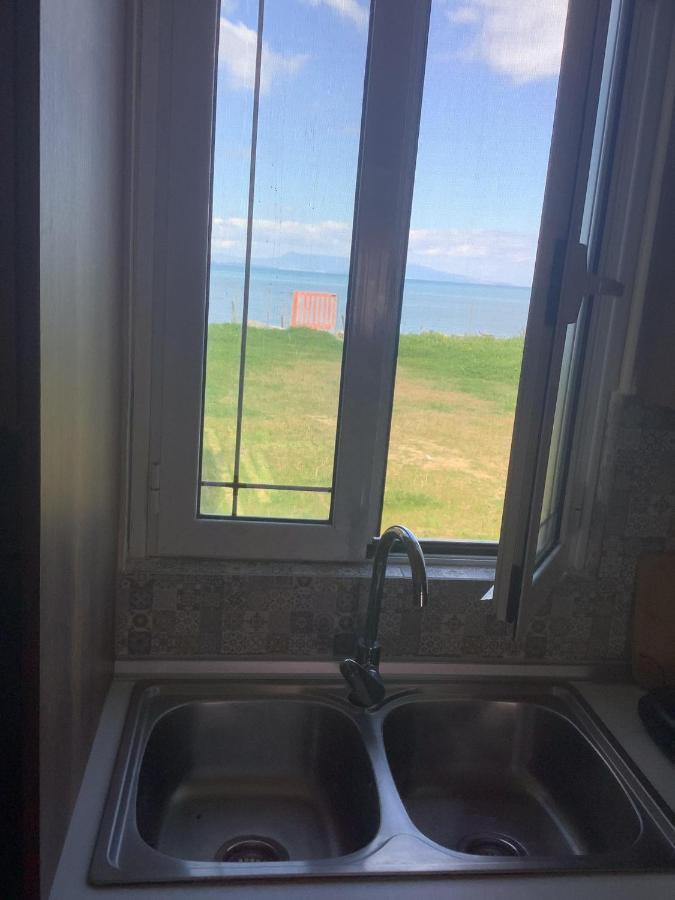 Vasilikis Sea House Villa Lefkímmi Eksteriør billede