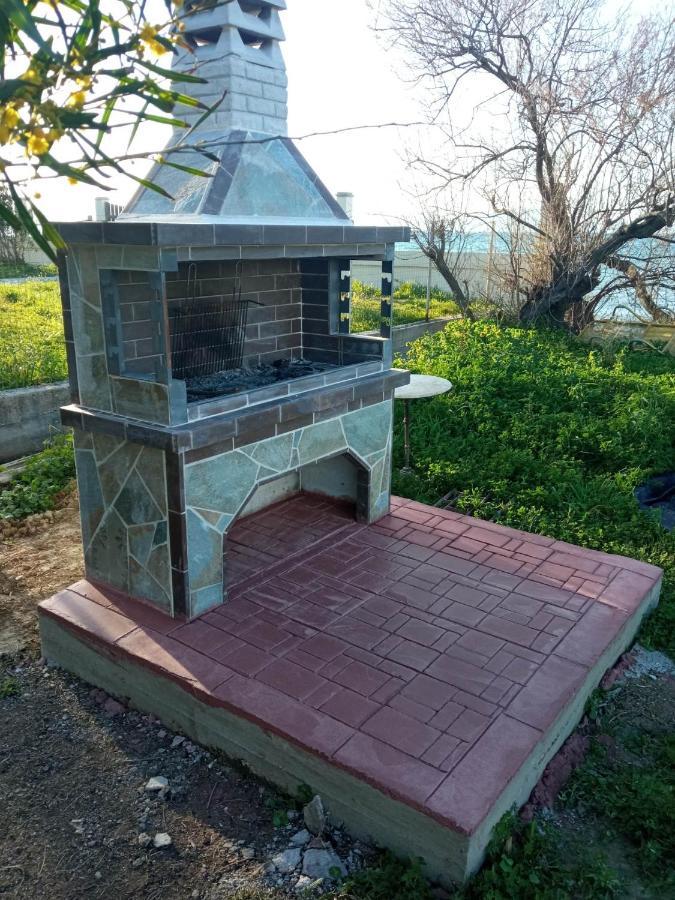Vasilikis Sea House Villa Lefkímmi Eksteriør billede