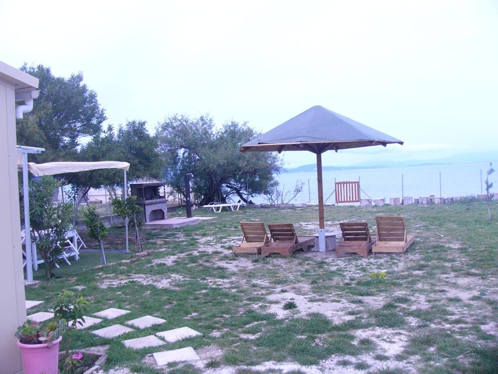 Vasilikis Sea House Villa Lefkímmi Eksteriør billede